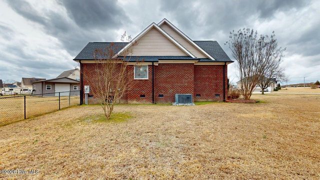 100 Wakefield Drive, Princeton, NC 27569