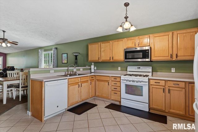 2613 TAHOE Drive, Springfield, IL 62707