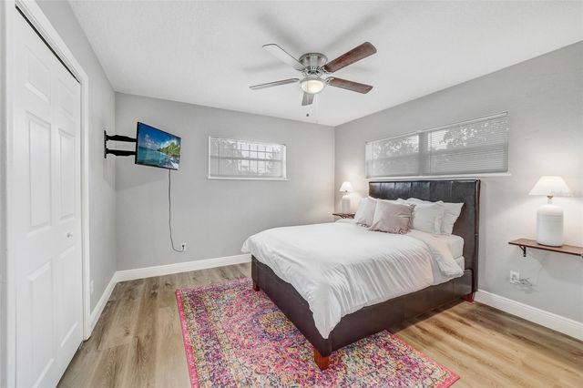 718 DOBY AVENUE, Orlando, FL 32805