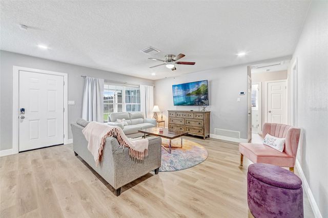 718 DOBY AVENUE, Orlando, FL 32805