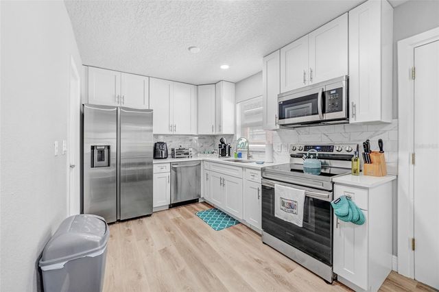 718 DOBY AVENUE, Orlando, FL 32805