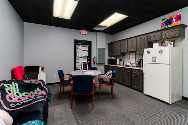 1602 Glasson Street 3, Bloomington, IL 61704