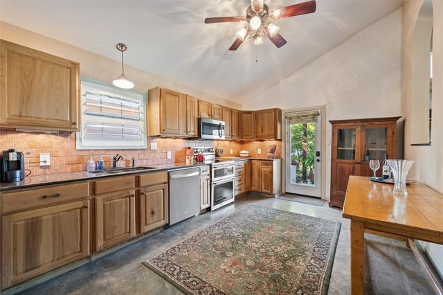 1128 Doe Run Drive, Tool, TX 75143