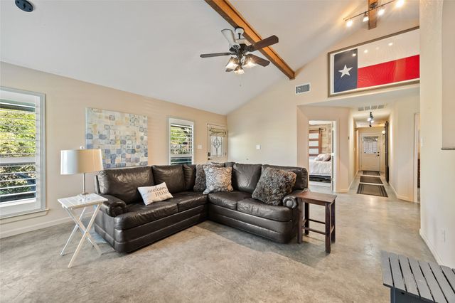 1128 Doe Run Drive, Tool, TX 75143