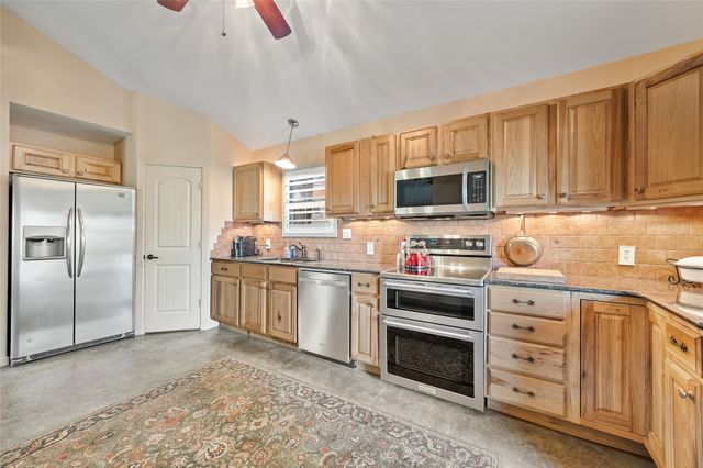 1128 Doe Run Drive, Tool, TX 75143