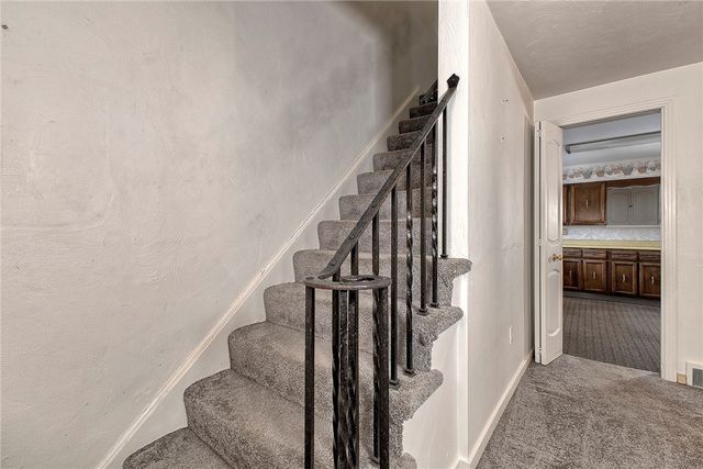 1628 Vermont Ave, White Oak, PA 15131