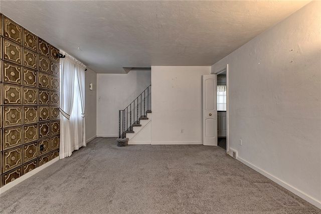 1628 Vermont Ave, White Oak, PA 15131