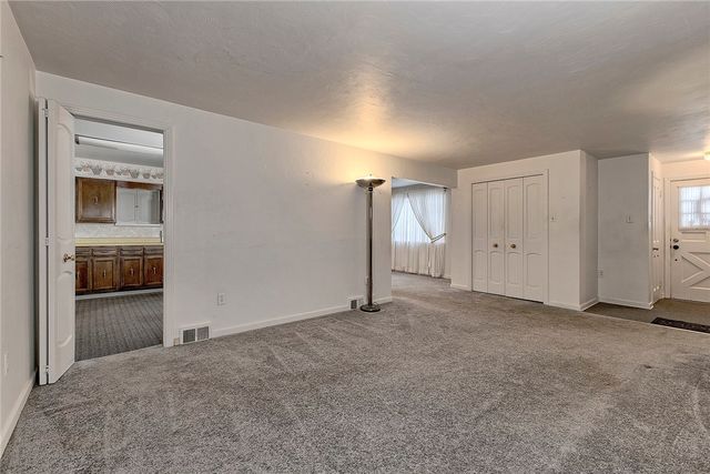 1628 Vermont Ave, White Oak, PA 15131