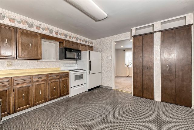 1628 Vermont Ave, White Oak, PA 15131