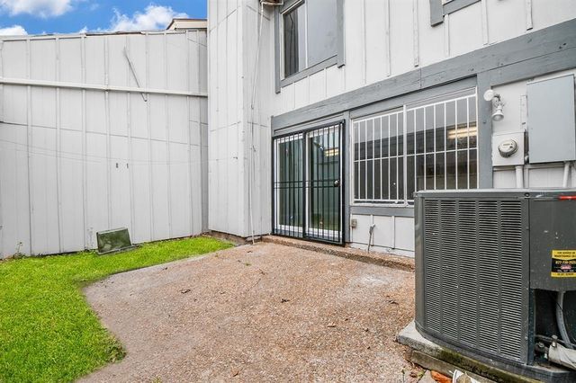 12569 Wellington Park Drive, Houston, TX 77072