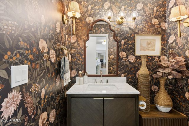 6214 E PARADISE Lane, Scottsdale, AZ 85254