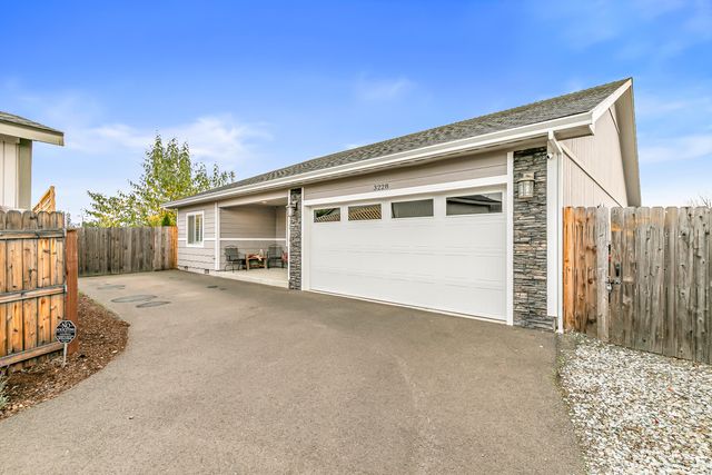3228 Ramie Lane, White City, OR 97503