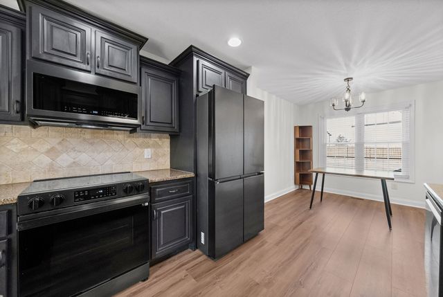 1795 Stone Hill Ct, Clarksville, TN 37042