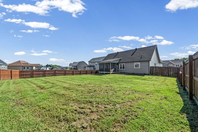 1795 Stone Hill Ct, Clarksville, TN 37042
