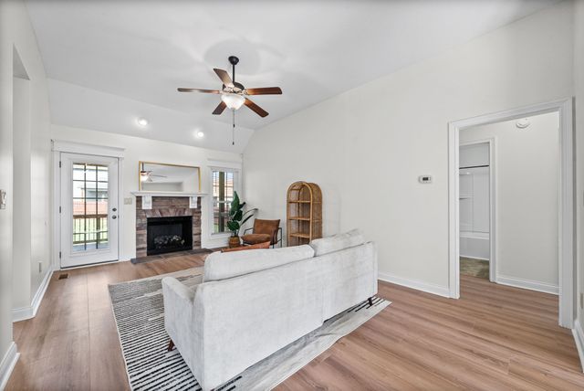 1795 Stone Hill Ct, Clarksville, TN 37042