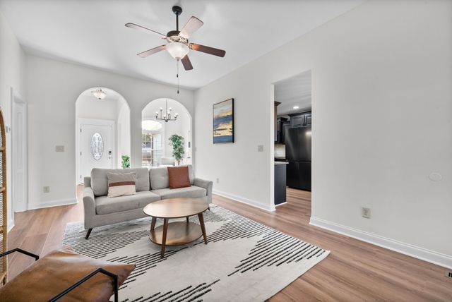 1795 Stone Hill Ct, Clarksville, TN 37042