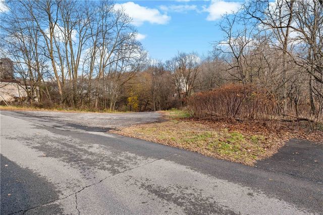 505 Wyola St, Mt Washington, PA 15211