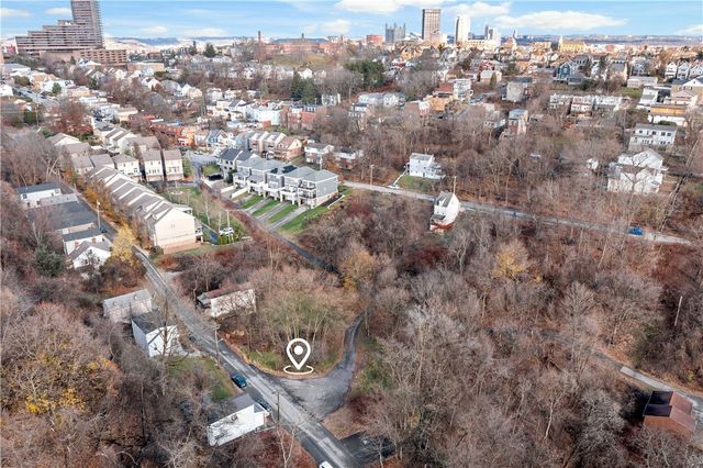 505 Wyola St, Mt Washington, PA 15211