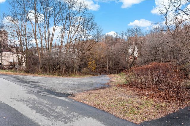 505 Wyola St, Mt Washington, PA 15211