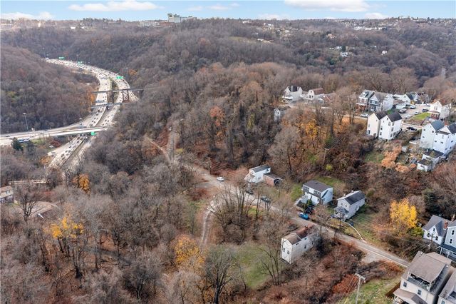 505 Wyola St, Mt Washington, PA 15211