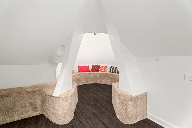 2138 W Caton Street, Chicago, IL 60647