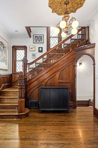 2138 W Caton Street, Chicago, IL 60647