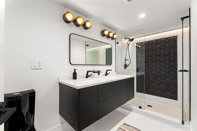 2138 W Caton Street, Chicago, IL 60647