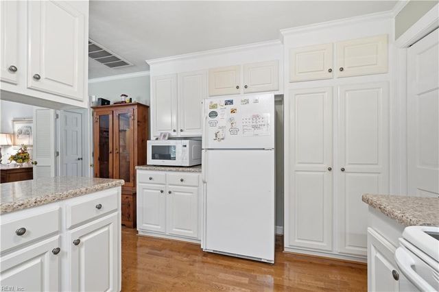 104 Pine Ave AVE, Franklin, VA 23851