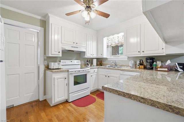 104 Pine Ave AVE, Franklin, VA 23851