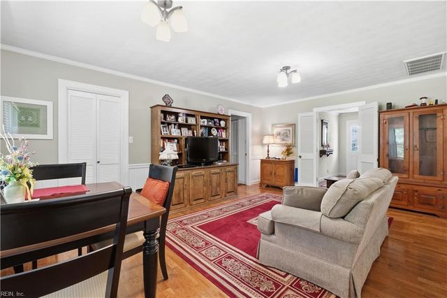 104 Pine Ave AVE, Franklin, VA 23851