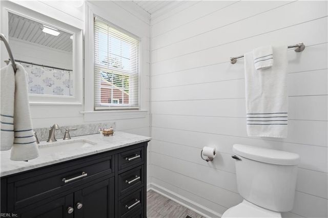 104 Pine Ave AVE, Franklin, VA 23851