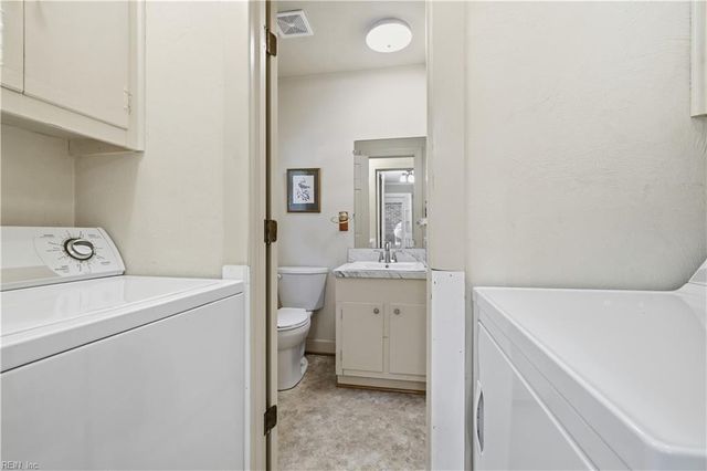 104 Pine Ave AVE, Franklin, VA 23851