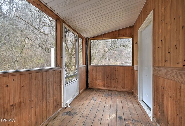 189 Honeycutt Road, Rogersville, TN 37857