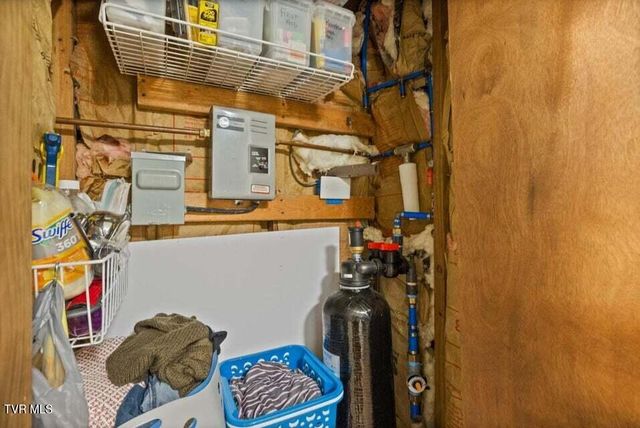 189 Honeycutt Road, Rogersville, TN 37857