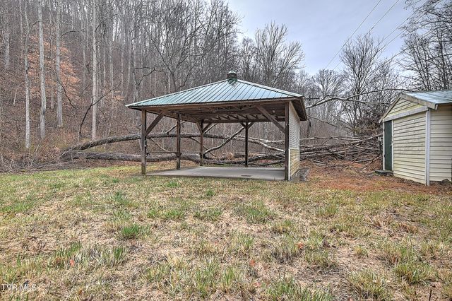 189 Honeycutt Road, Rogersville, TN 37857