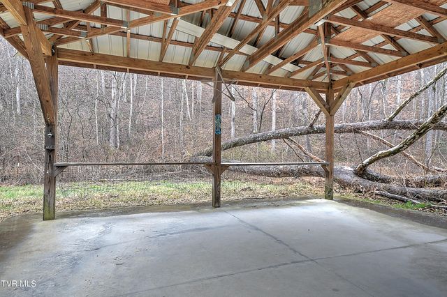 189 Honeycutt Road, Rogersville, TN 37857