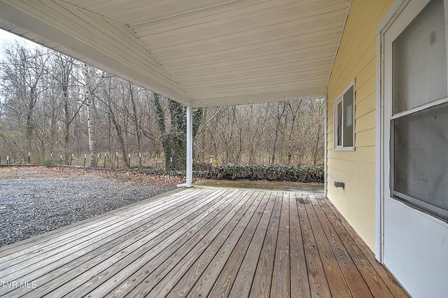 189 Honeycutt Road, Rogersville, TN 37857