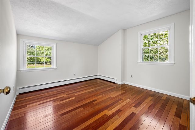 153 High St, Topsfield, MA 01983