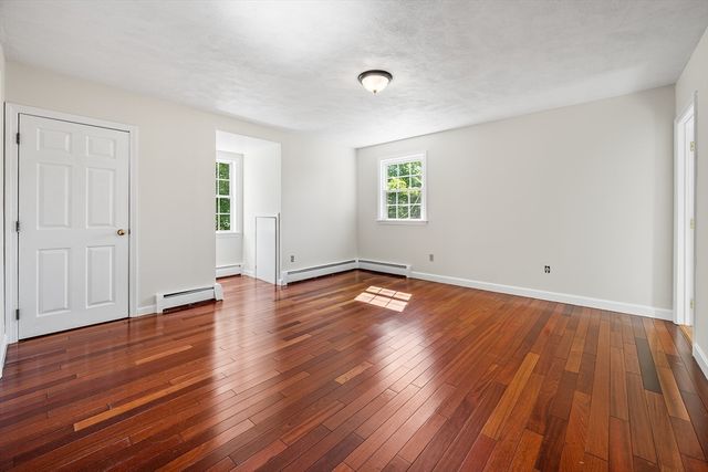 153 High St, Topsfield, MA 01983