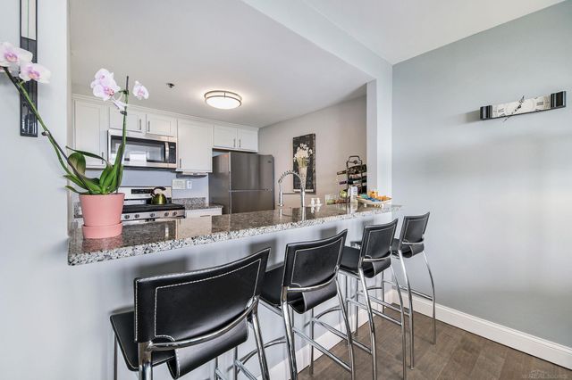 250 E Harbortown 608 Drive, Detroit, MI 48207