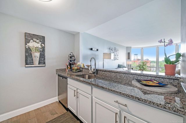 250 E Harbortown 608 Drive, Detroit, MI 48207