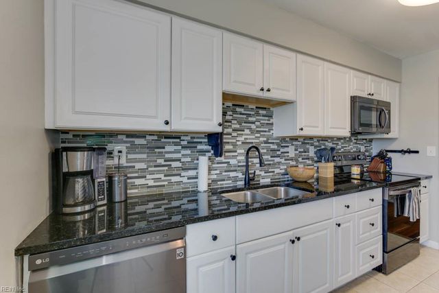 1900 Sydenham TRL, Virginia Beach, VA 23464
