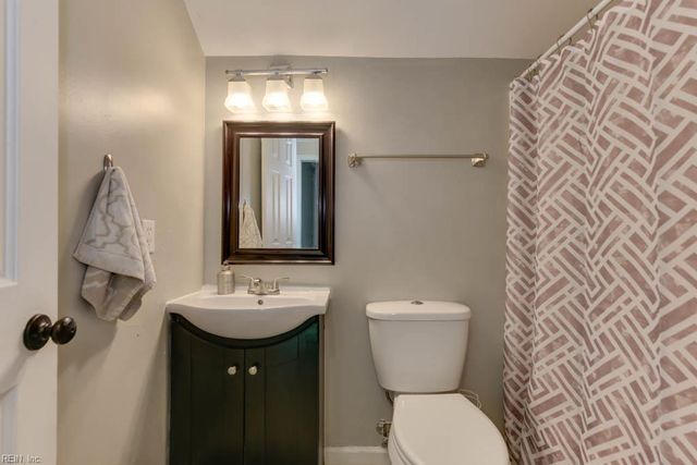 1900 Sydenham TRL, Virginia Beach, VA 23464