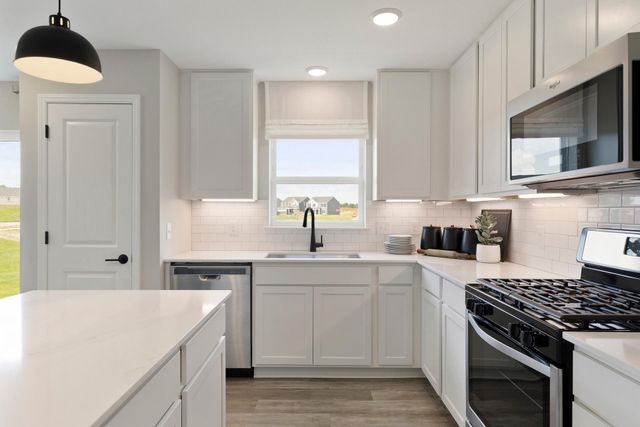 12764 Farnham Lane, Rogers, MN 55374