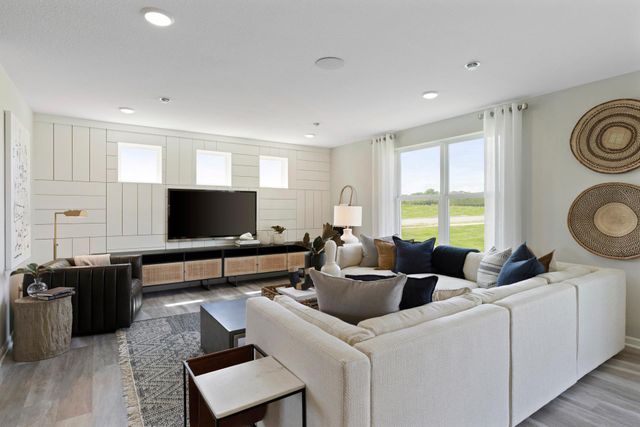 12764 Farnham Lane, Rogers, MN 55374