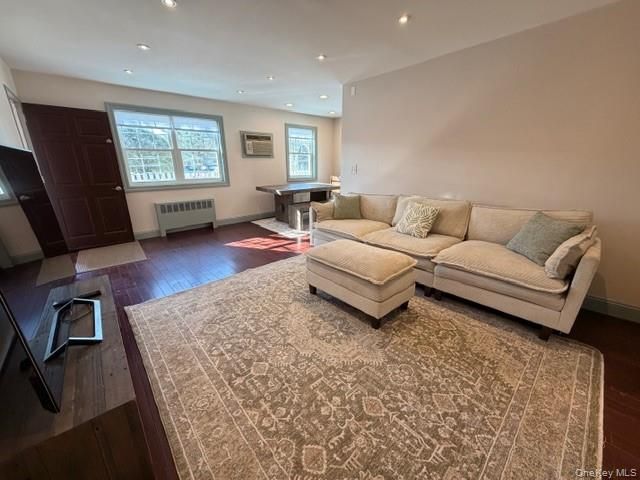 224-39 Kingsbury ave Kingsbury ave A, Bayside, NY 11364