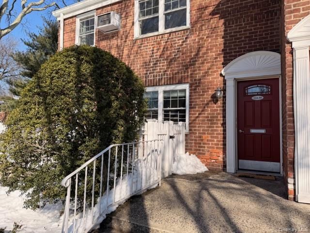 224-39 Kingsbury ave Kingsbury ave A, Bayside, NY 11364