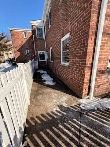 224-39 Kingsbury ave Kingsbury ave A, Bayside, NY 11364