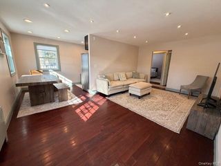 224-39 Kingsbury ave Kingsbury ave A, Bayside, NY 11364