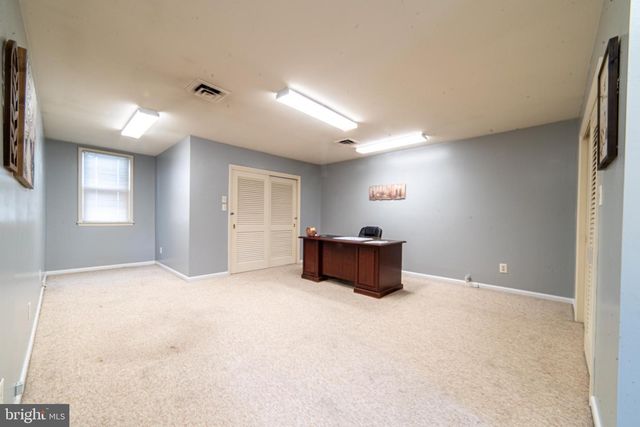 1080 E LANDIS AVE, Vineland, NJ 08360